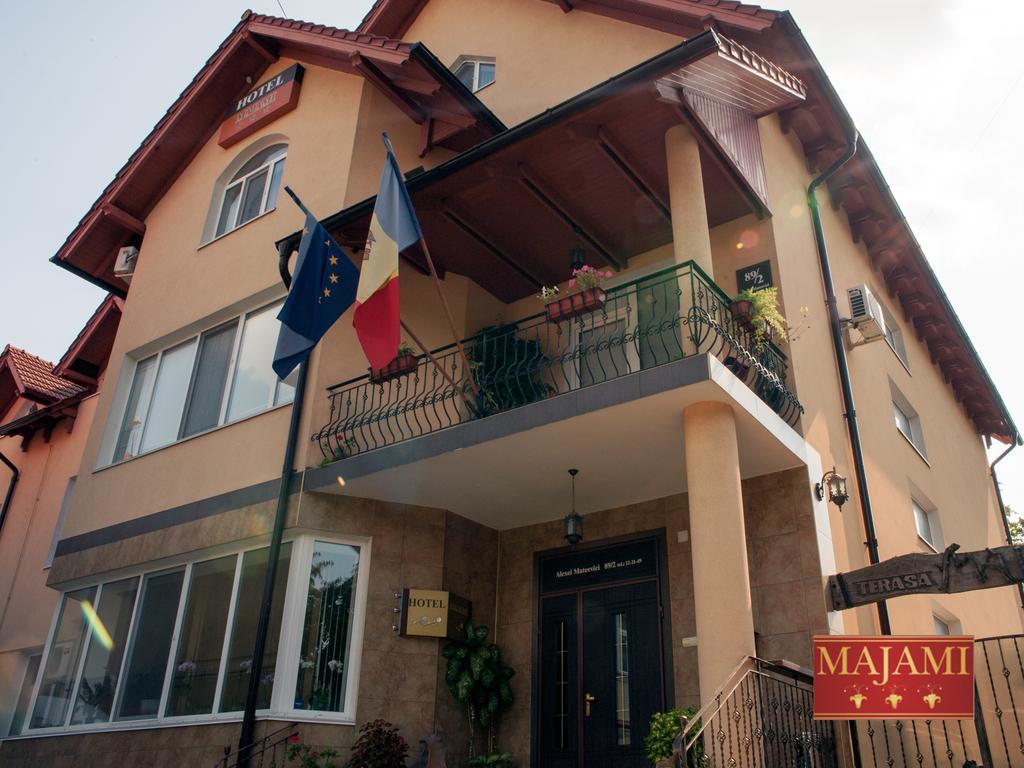Majami Hotel Kischinau Exterior foto