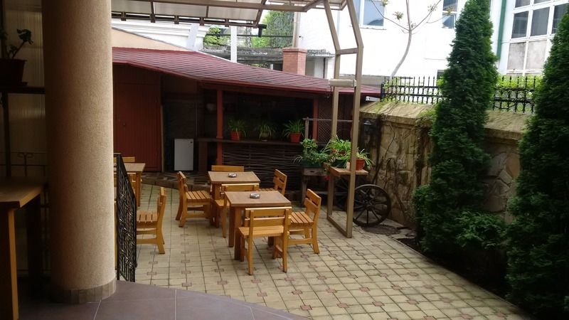 Majami Hotel Kischinau Exterior foto